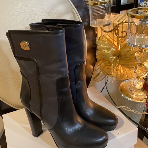 Balenciaga boots authentic used very clean EU 37. U.S 6.5. - Picture 8 of 8